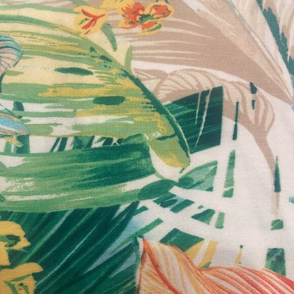 Chicos Hawaiian floral asymmetrical hem blouse size 3 large - Picture 7 of 8